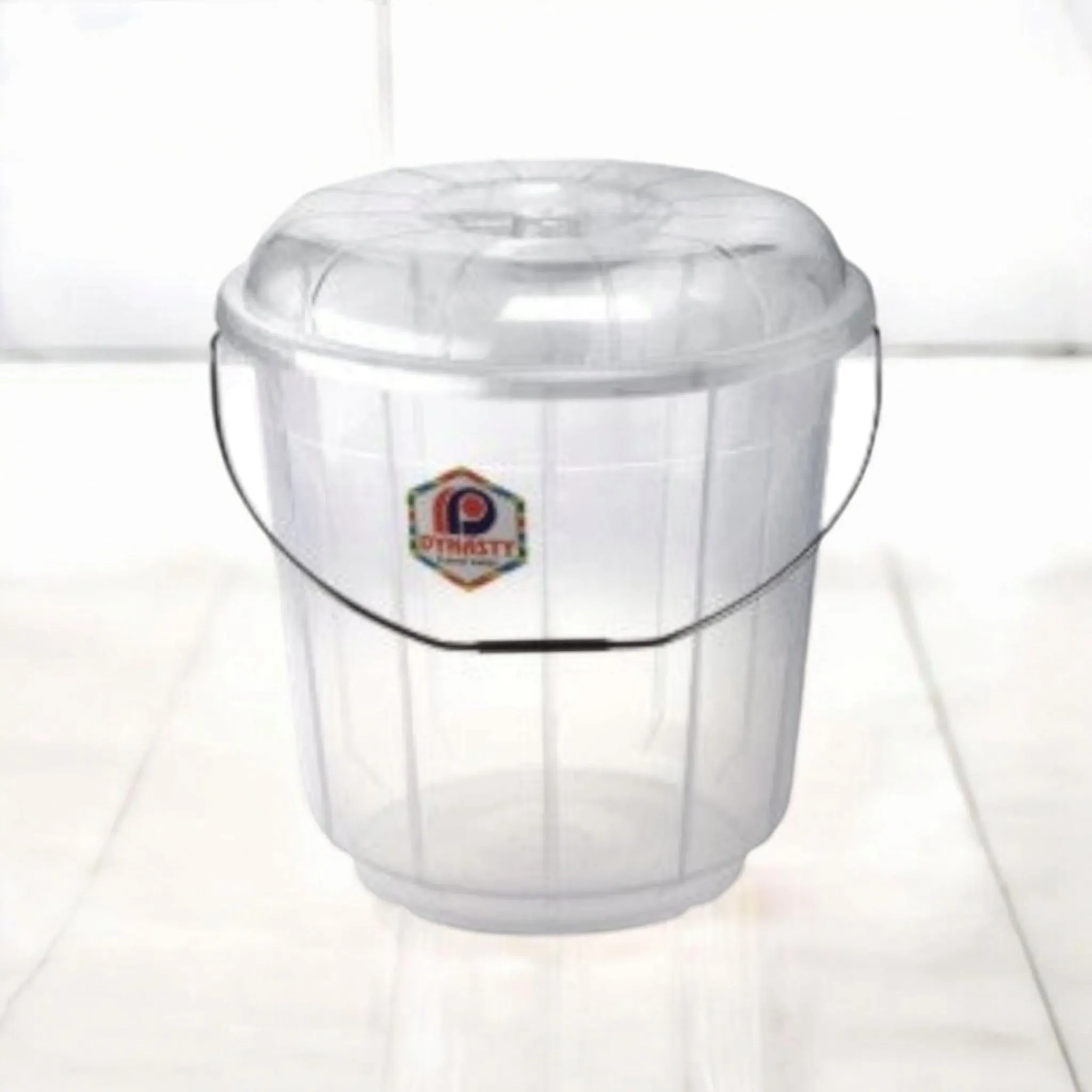 13L Frosty Plastic Bucket with Lid 0013W